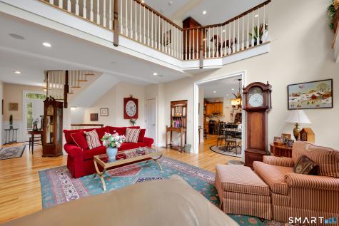 8 Curtiss Meadows Woodbury CT 06798