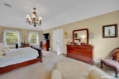 8 Curtiss Meadows Woodbury CT 06798