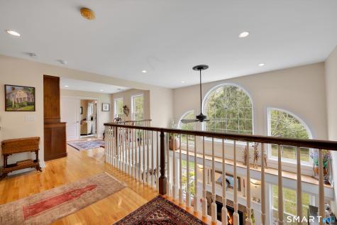 8 Curtiss Meadows Woodbury CT 06798