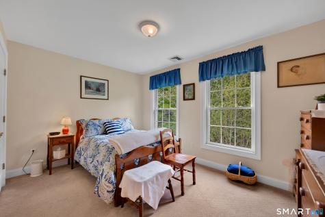 8 Curtiss Meadows Woodbury CT 06798