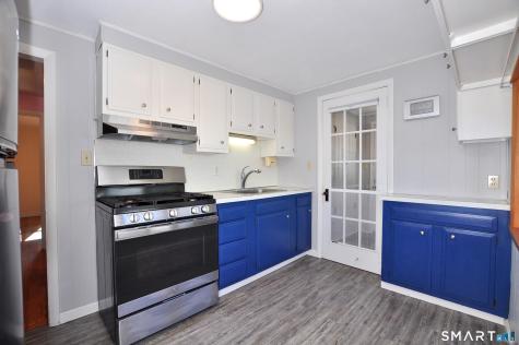 25 Warren Drive East Hartford CT 06118