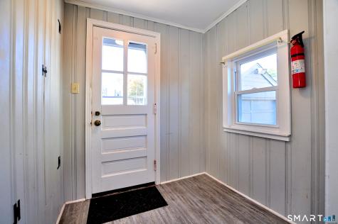 25 Warren Drive East Hartford CT 06118