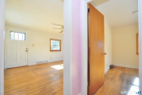 25 Warren Drive East Hartford CT 06118