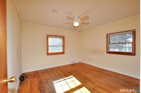 25 Warren Drive East Hartford CT 06118