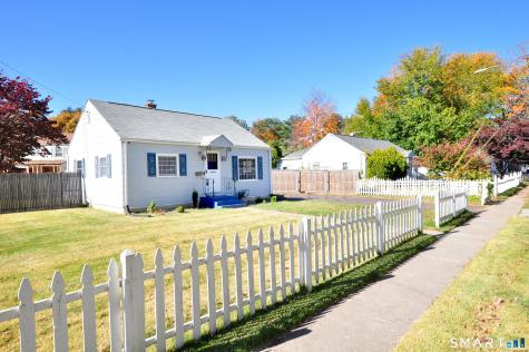 25 Warren Drive East Hartford CT 06118