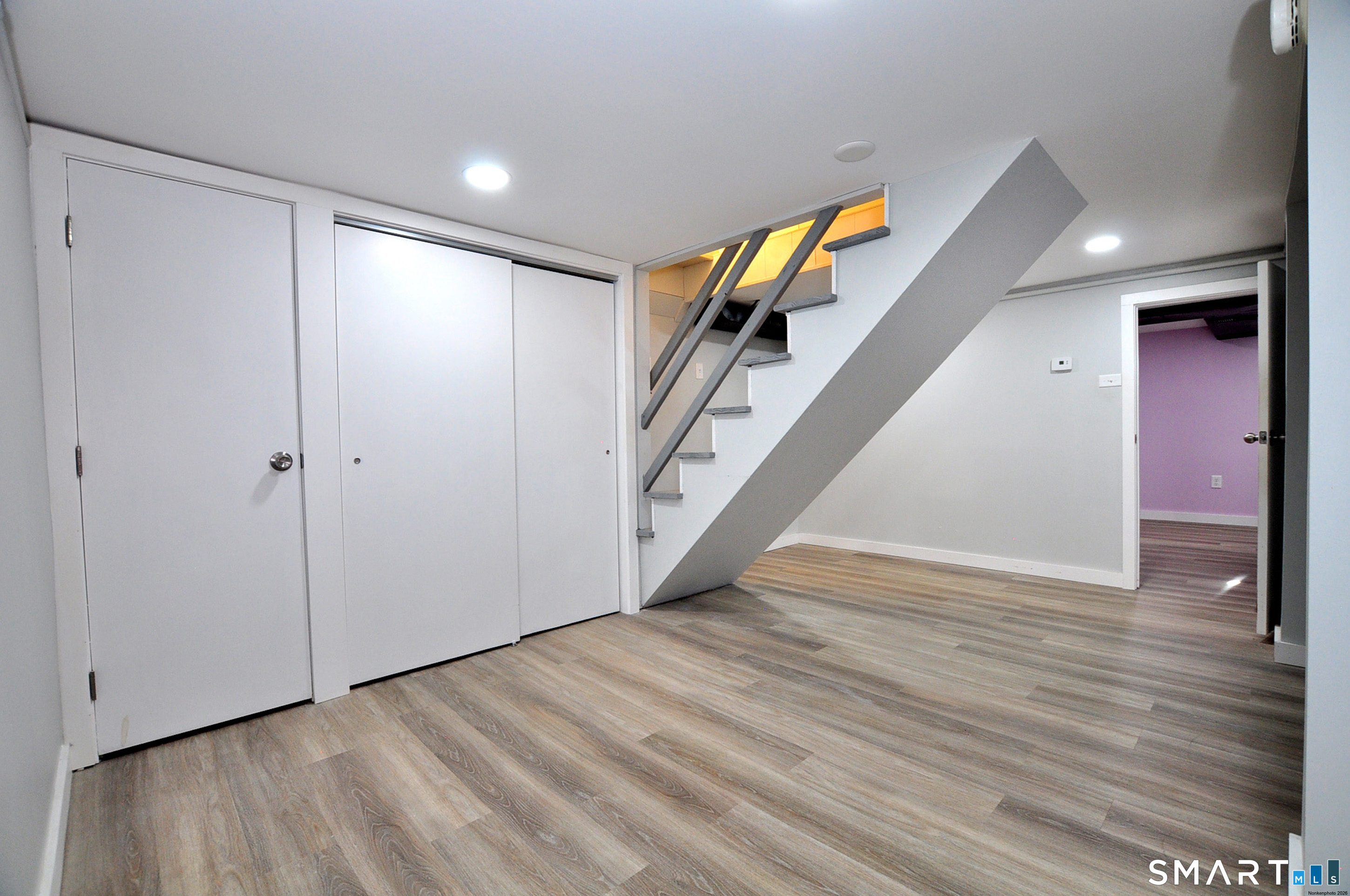 25 Warren Drive East Hartford CT 06118