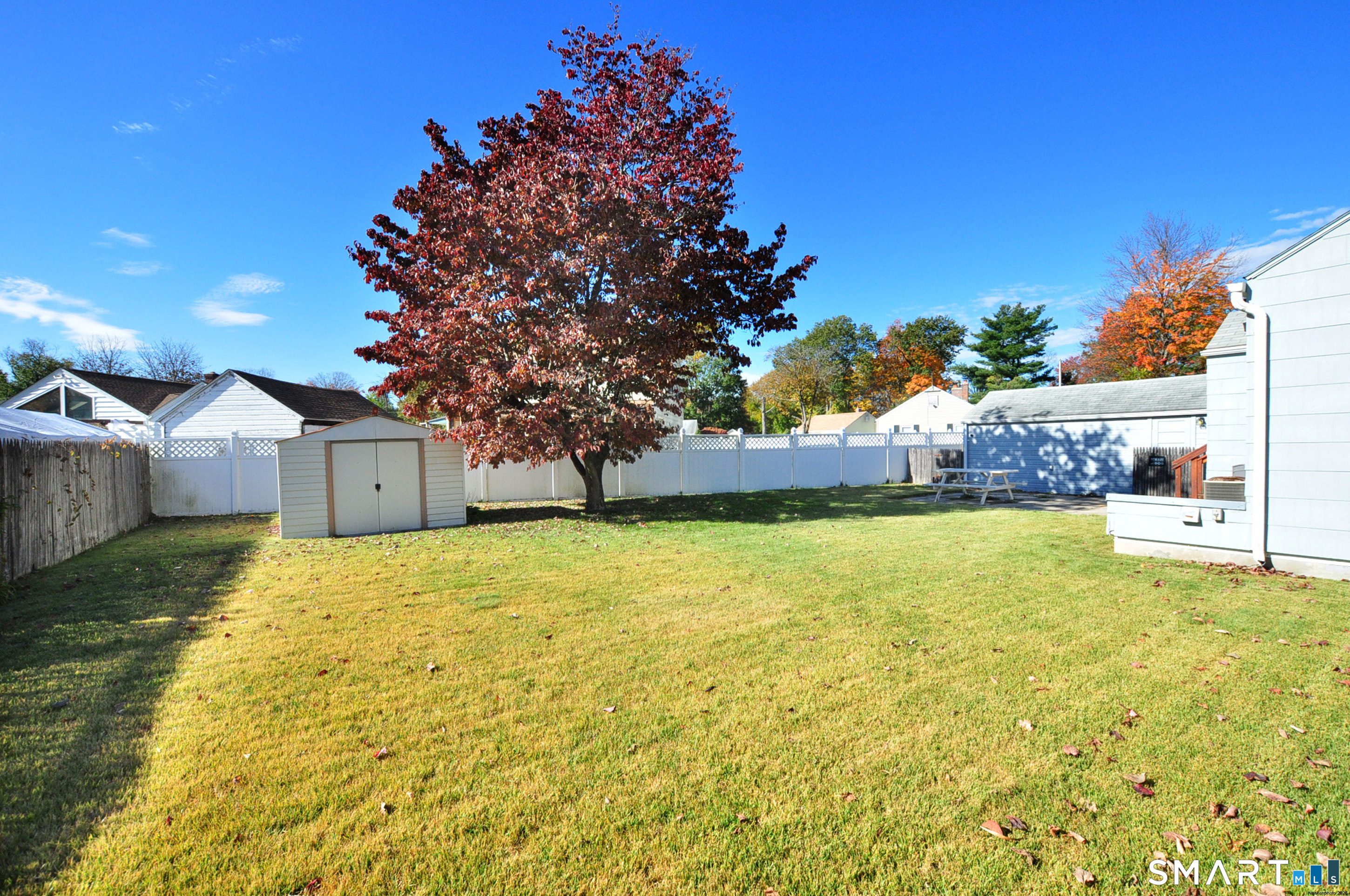 25 Warren Drive East Hartford CT 06118