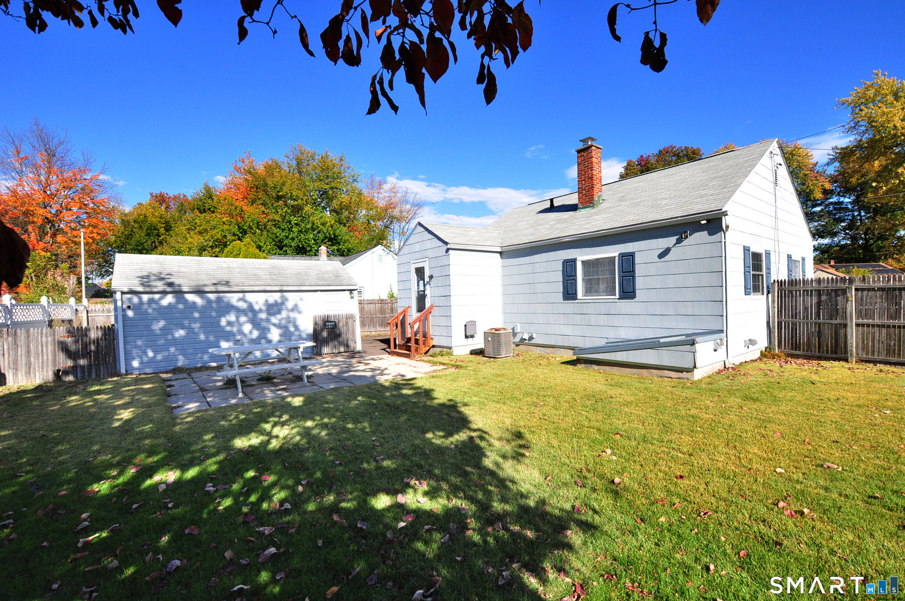 25 Warren Drive East Hartford CT 06118