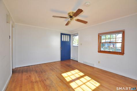25 Warren Drive East Hartford CT 06118
