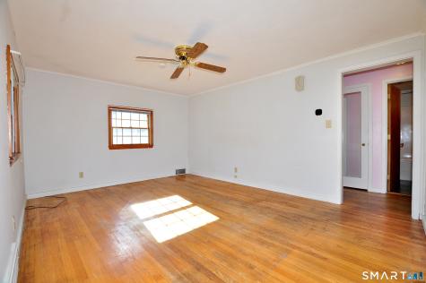 25 Warren Drive East Hartford CT 06118
