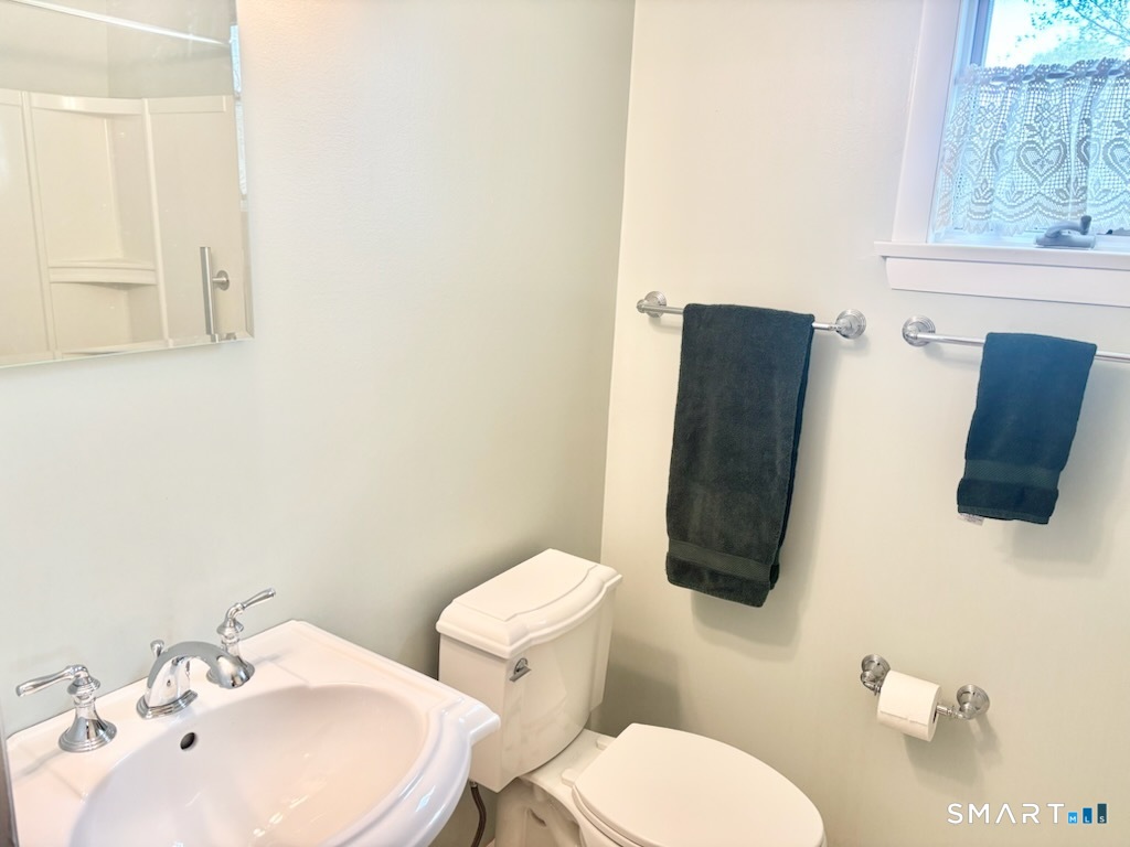 102 Diane Drive Manchester CT 06040