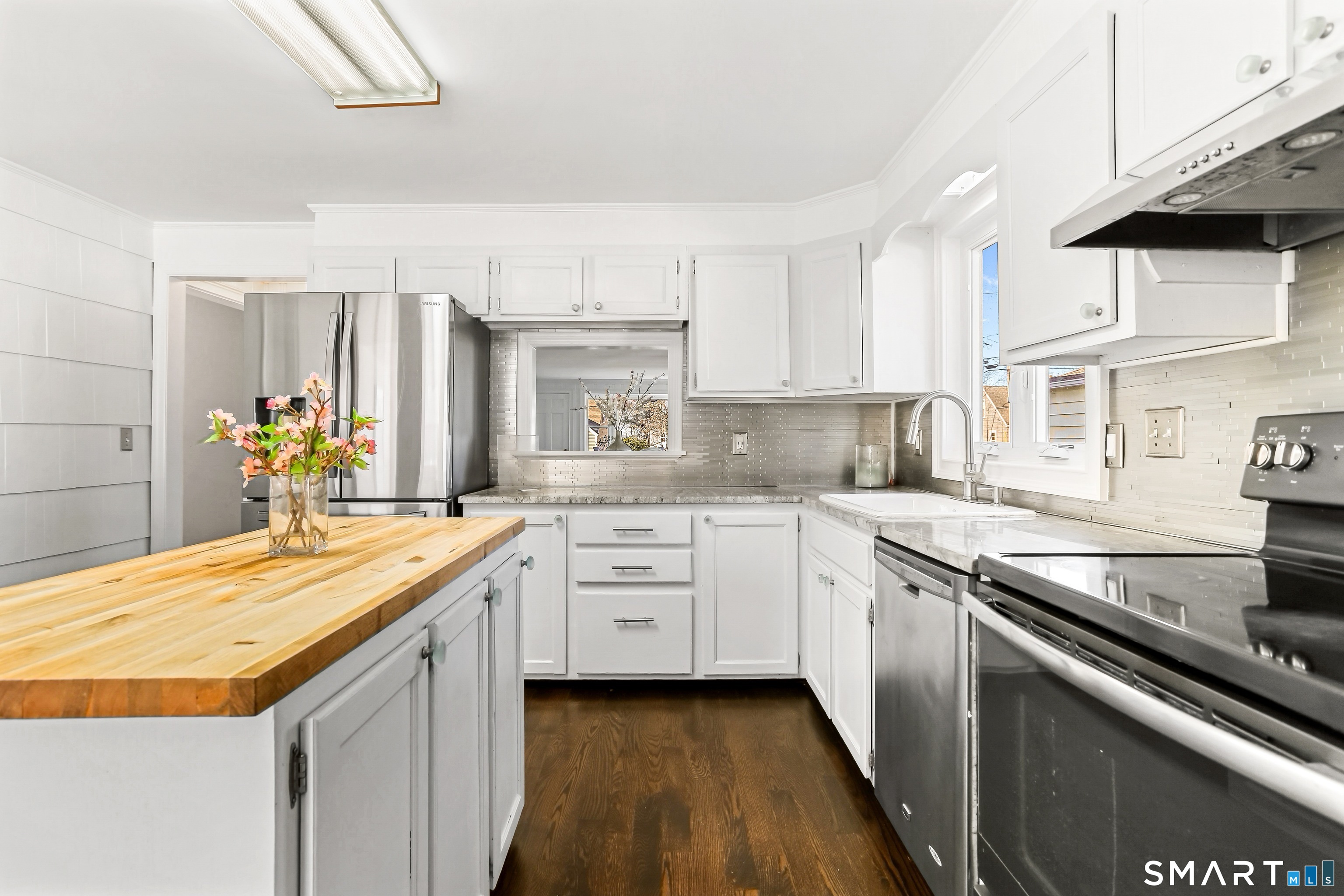 190 5TH Avenue Stratford CT 06615