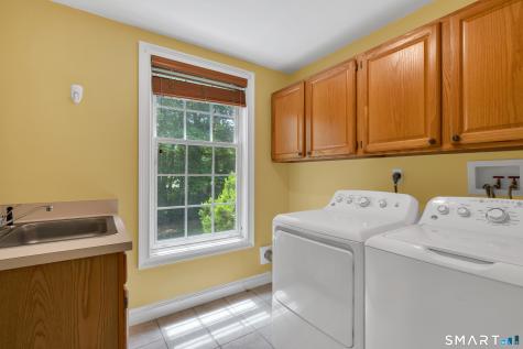 1 Crystal Terrace Woodbridge CT 06525