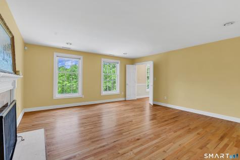 1 Crystal Terrace Woodbridge CT 06525