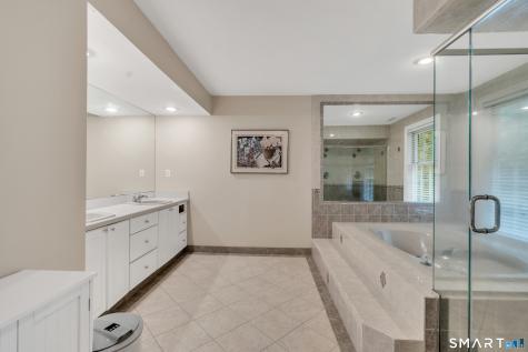 1 Crystal Terrace Woodbridge CT 06525
