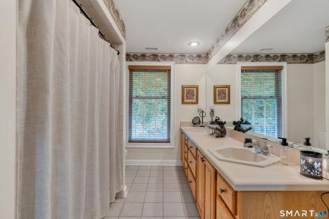 1 Crystal Terrace Woodbridge CT 06525