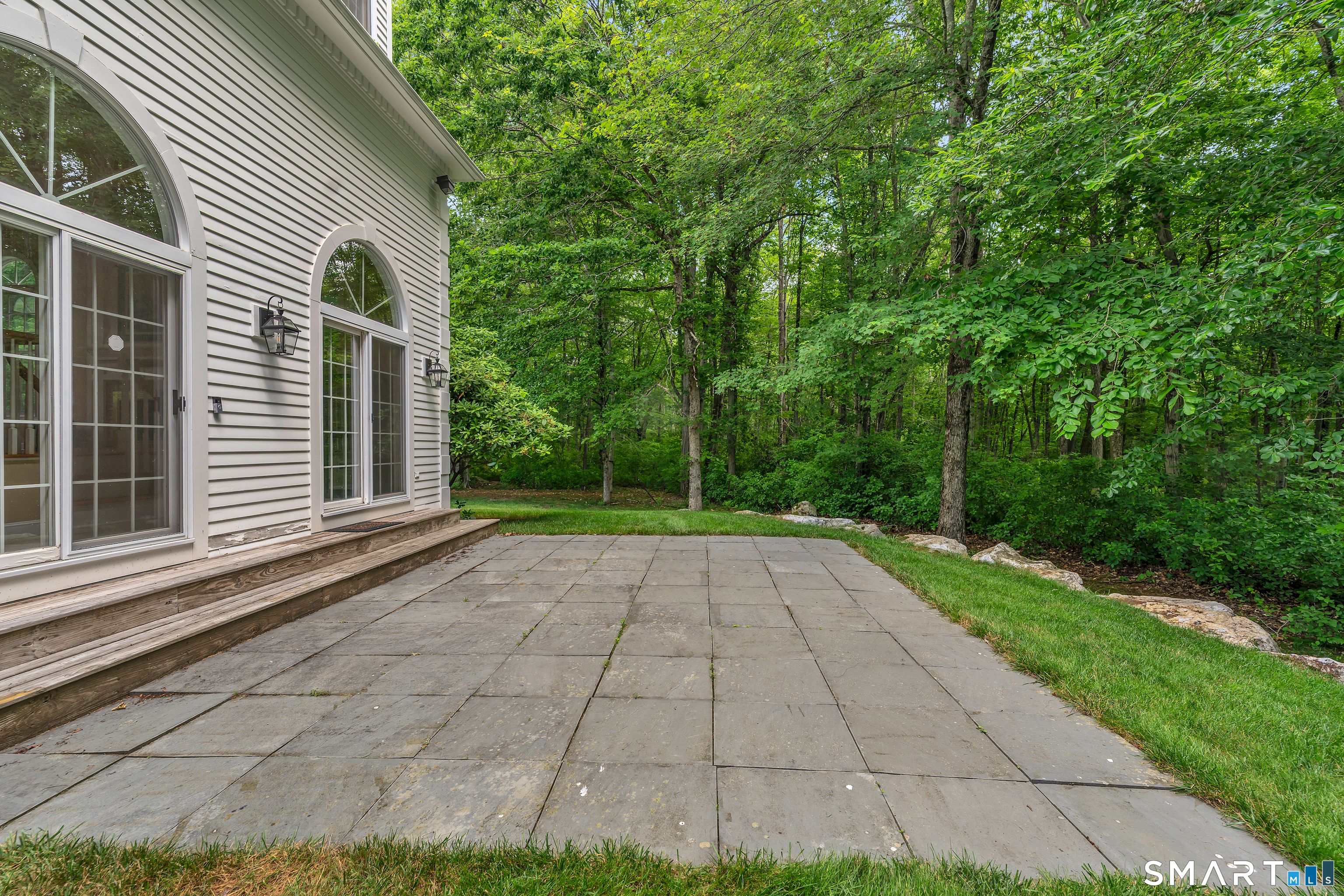 1 Crystal Terrace Woodbridge CT 06525