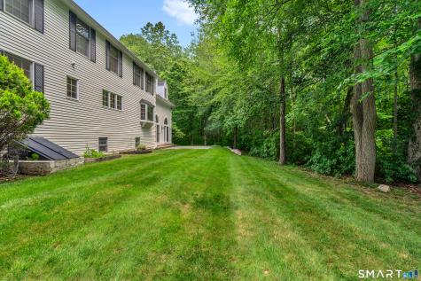 1 Crystal Terrace Woodbridge CT 06525