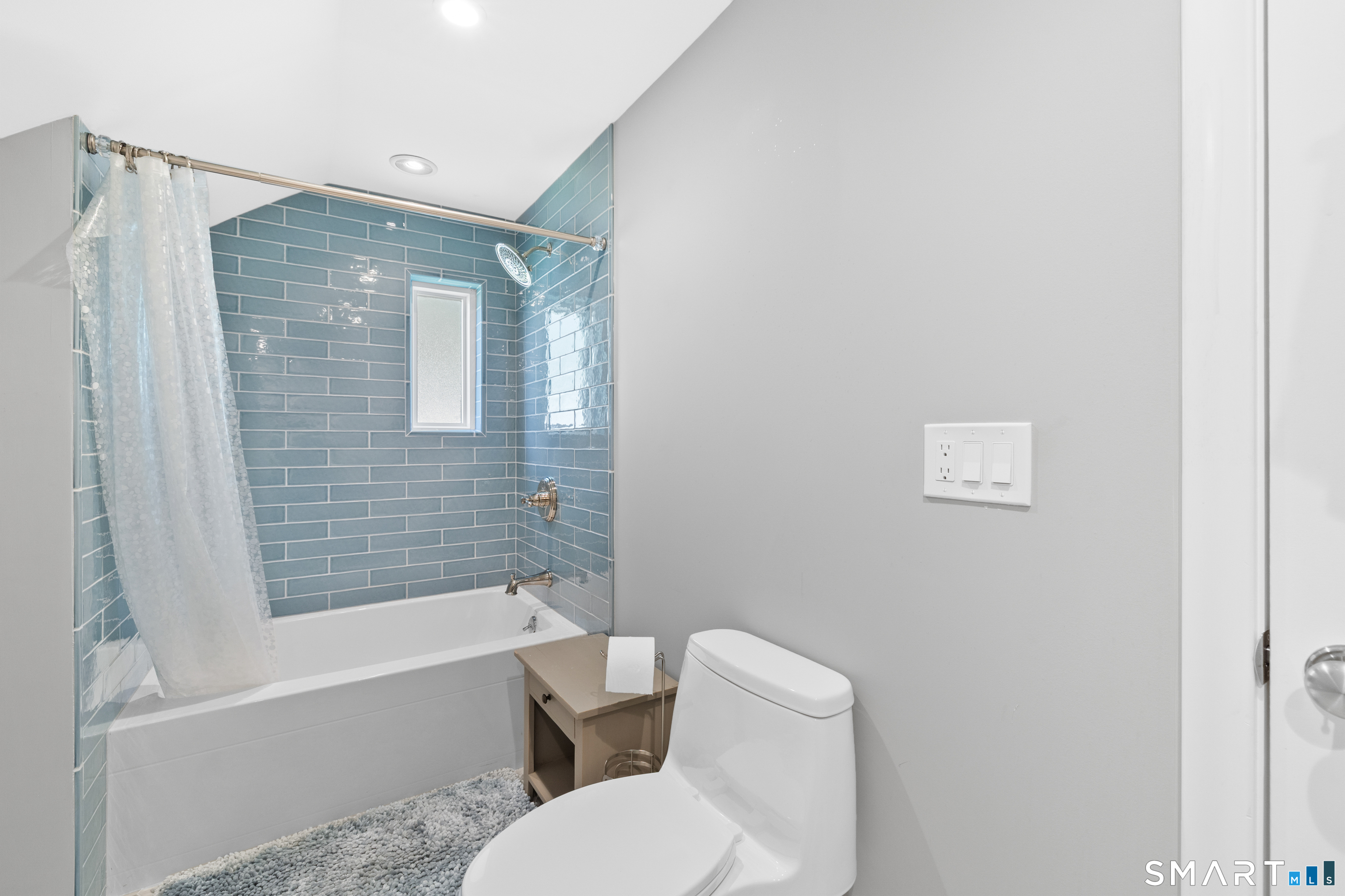 170 Clifton Avenue West Hartford CT 06107