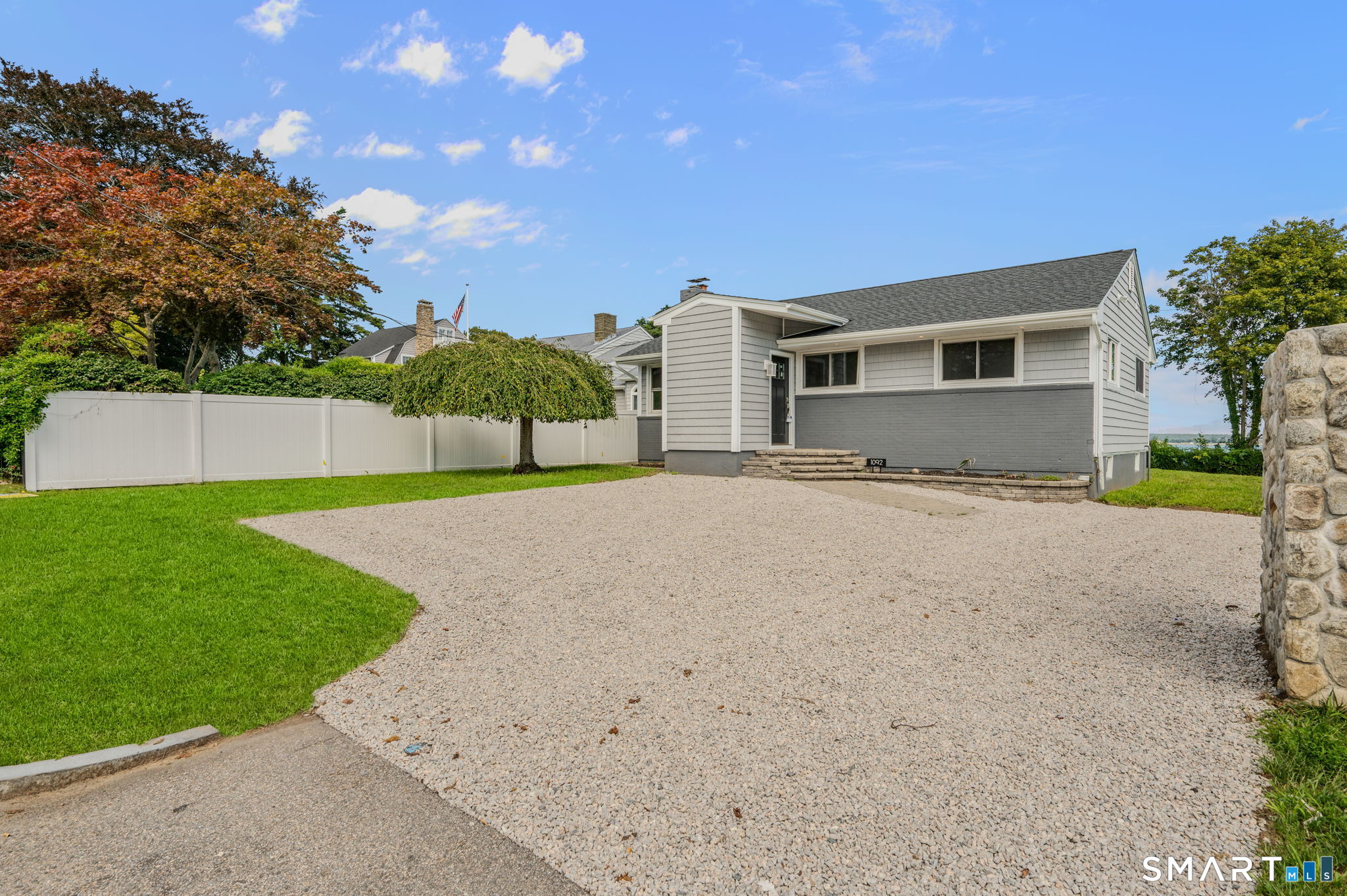 1092 Ocean Avenue New London CT 06320