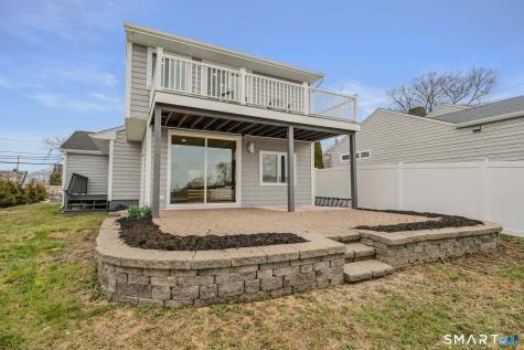 1092 Ocean Avenue New London CT 06320