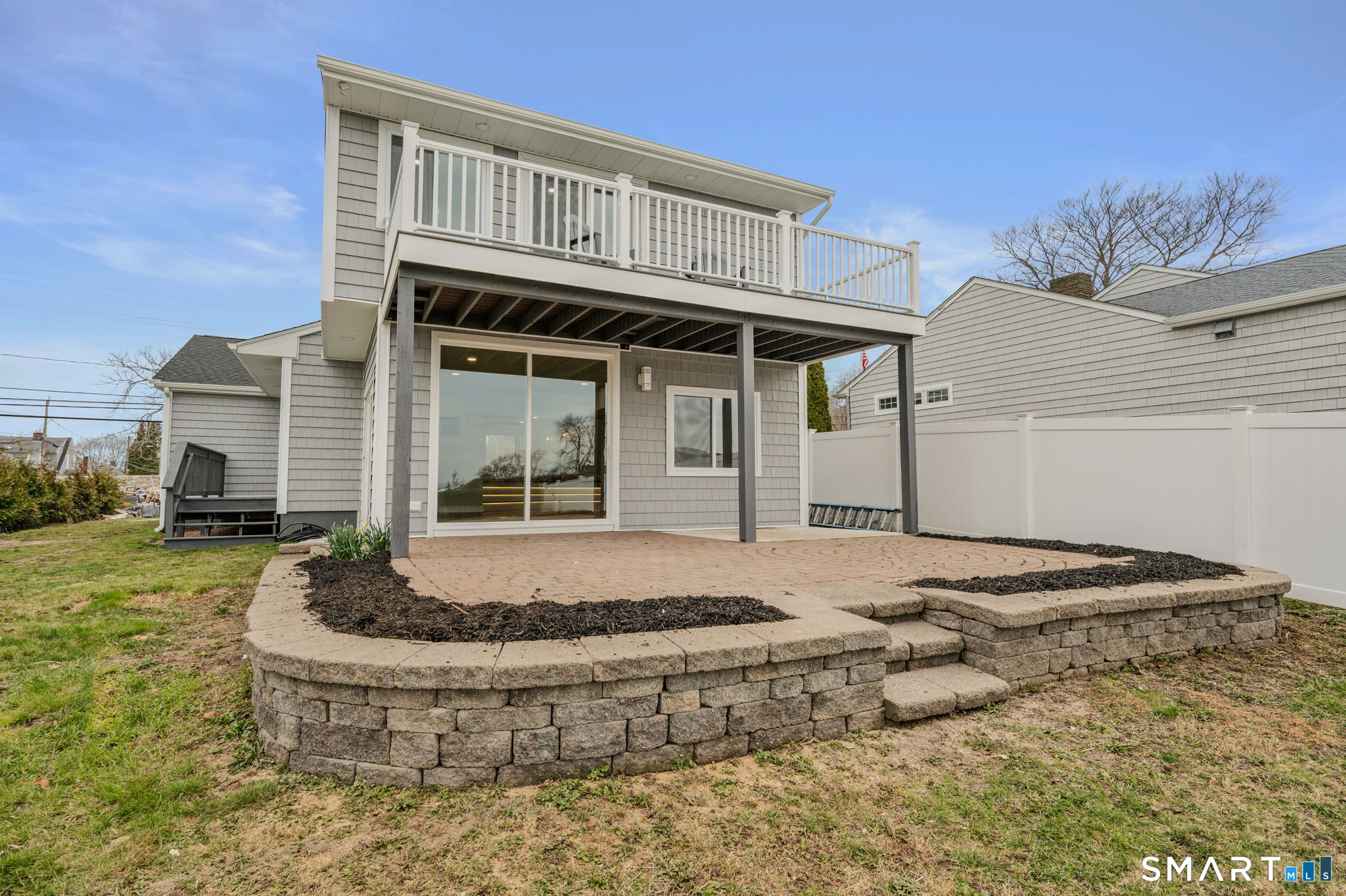 1092 Ocean Avenue New London CT 06320