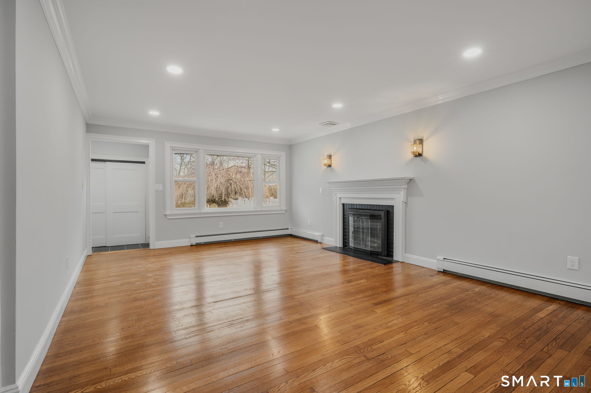 1092 Ocean Avenue New London CT 06320
