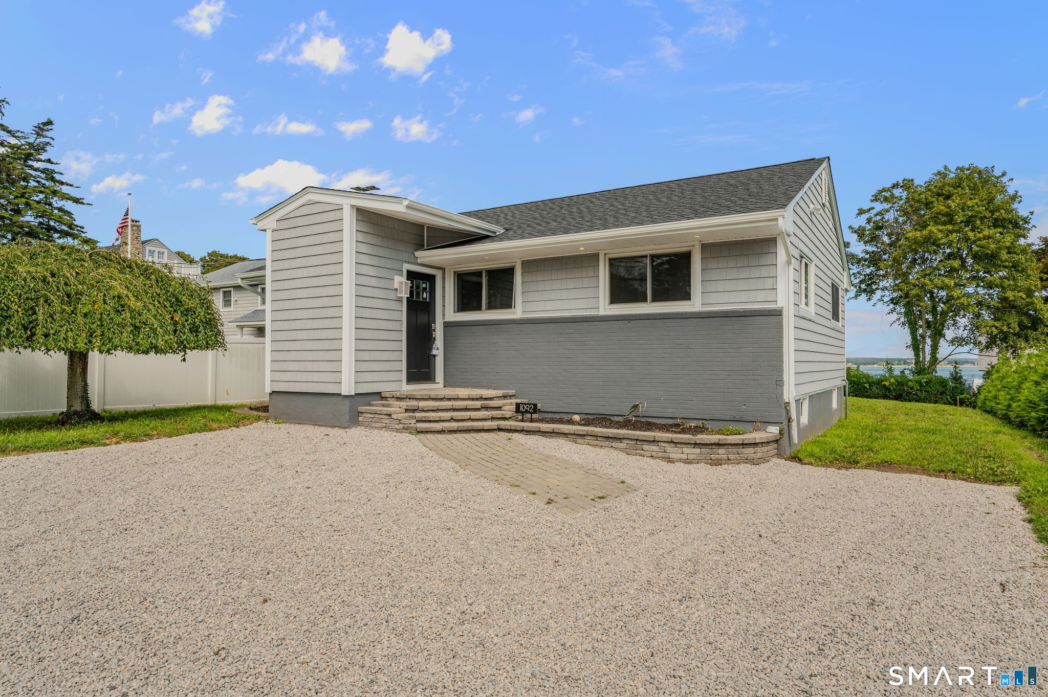 1092 Ocean Avenue New London CT 06320
