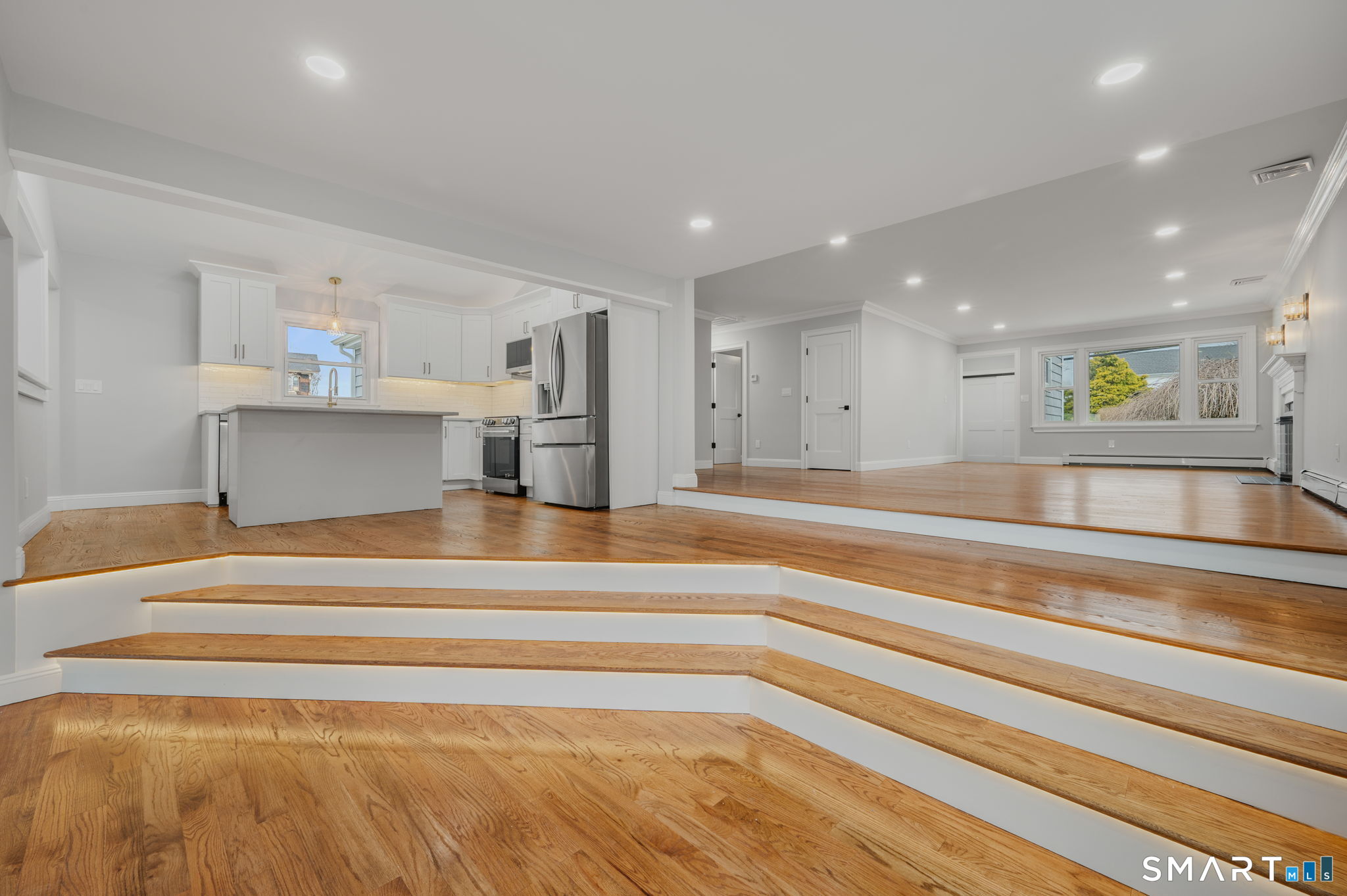 1092 Ocean Avenue New London CT 06320