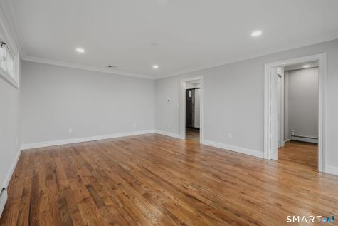 1092 Ocean Avenue New London CT 06320