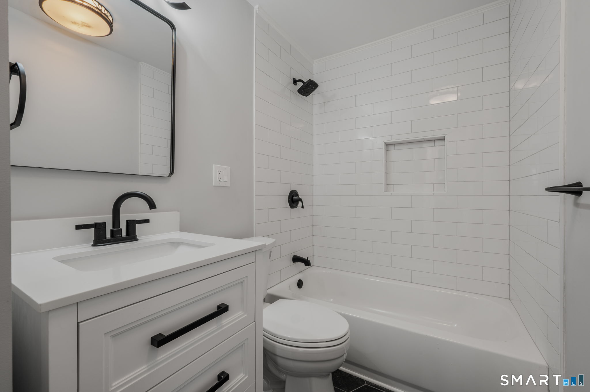 1092 Ocean Avenue New London CT 06320