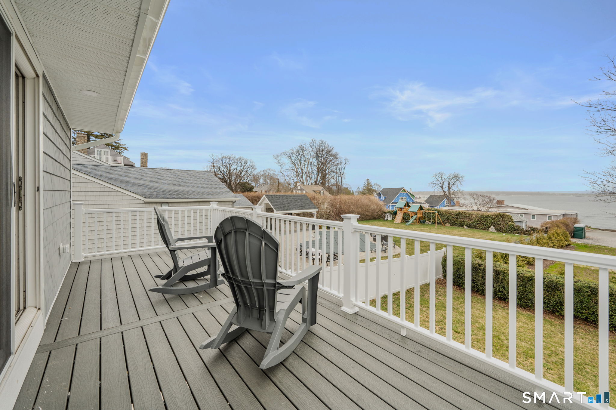 1092 Ocean Avenue New London CT 06320
