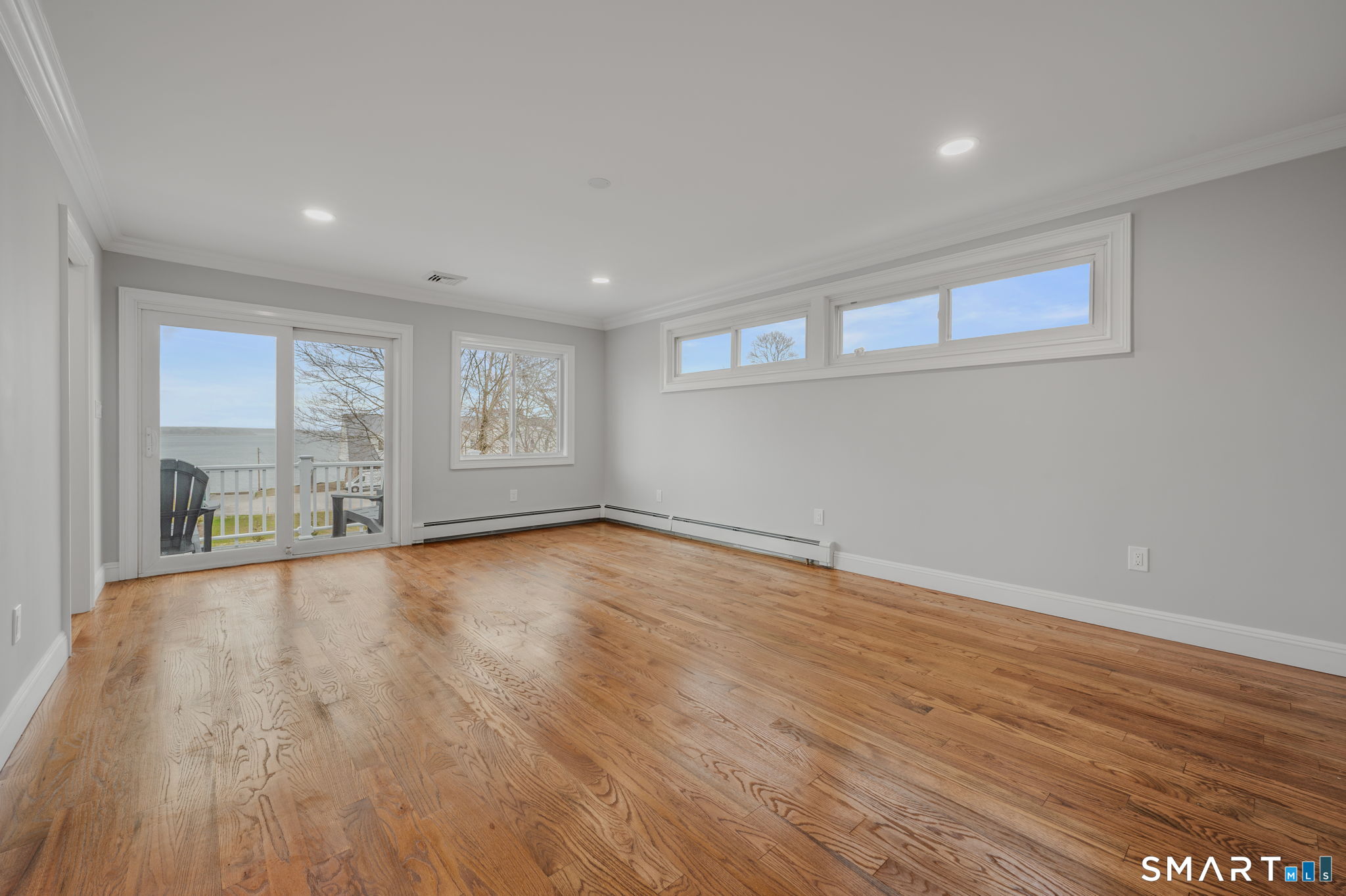 1092 Ocean Avenue New London CT 06320