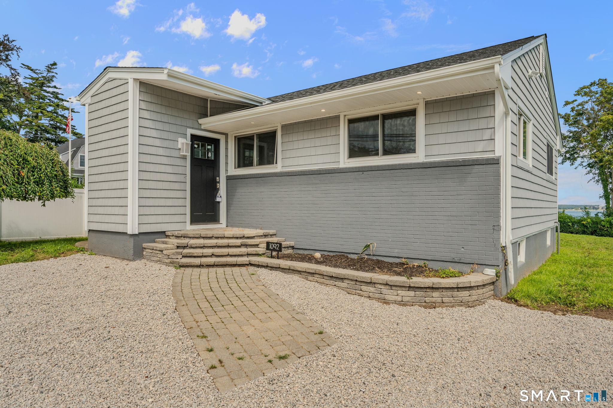1092 Ocean Avenue New London CT 06320