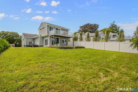 1092 Ocean Avenue New London CT 06320