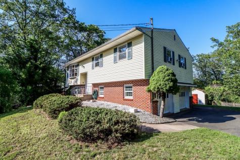 24 Bullet Hill Road Danbury CT 06811