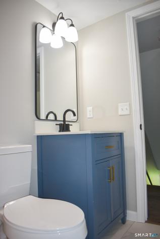 43 Hale Haven Court Montville CT 06382