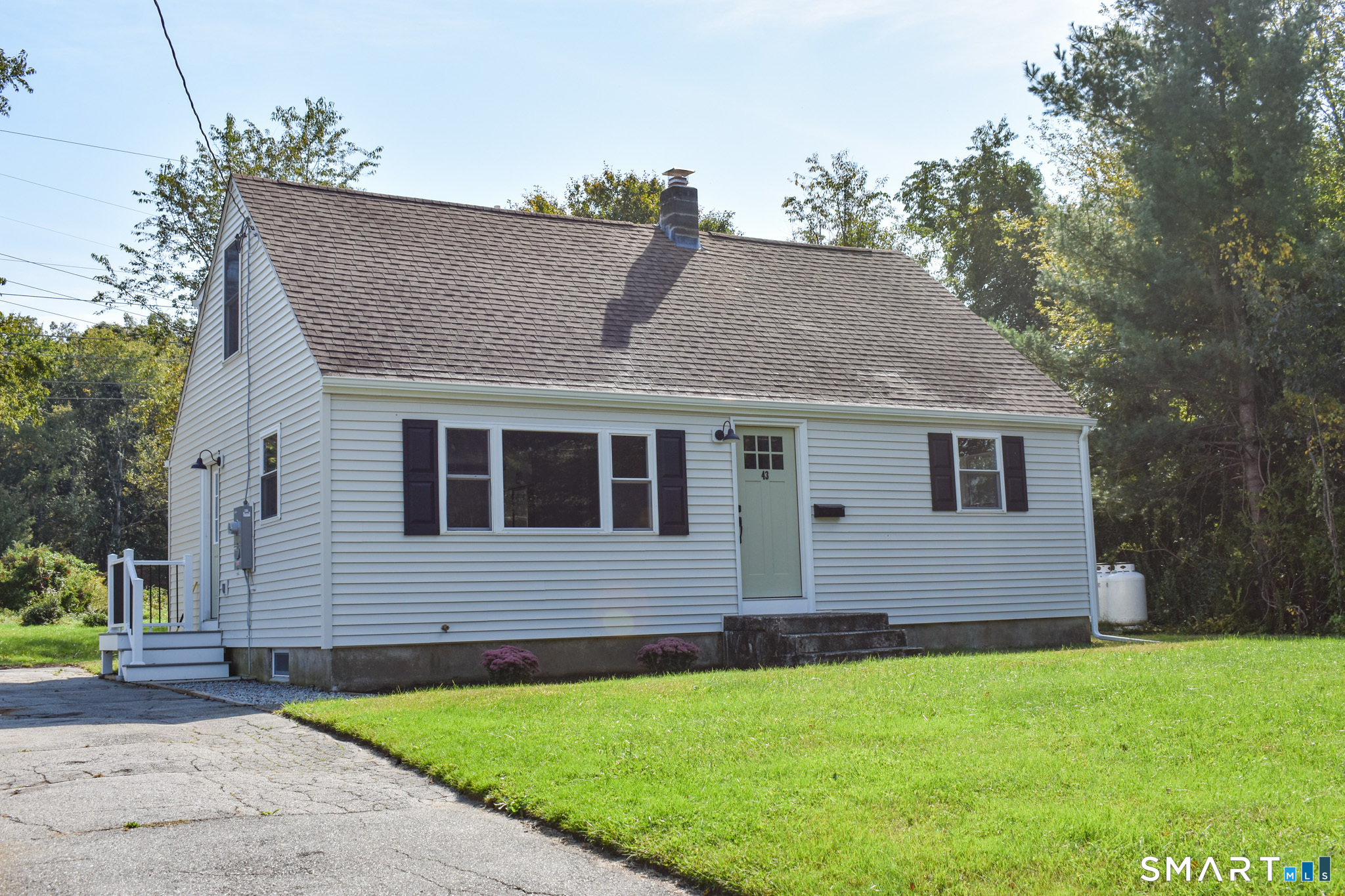 43 Hale Haven Court Montville CT 06382