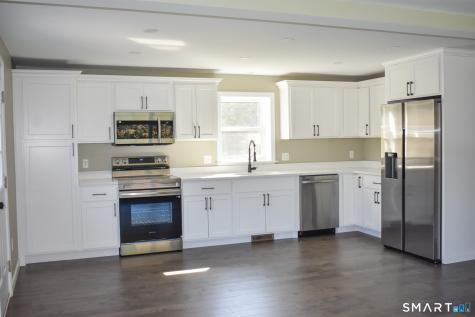 43 Hale Haven Court Montville CT 06382