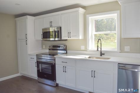 43 Hale Haven Court Montville CT 06382