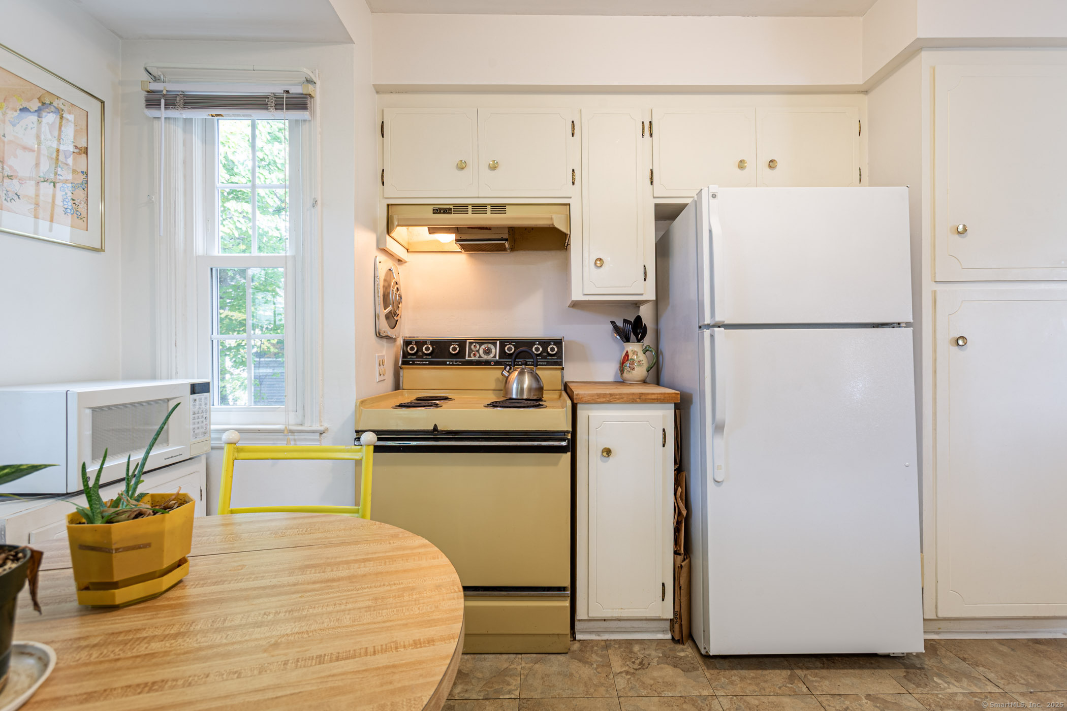 9 Deepwood Drive Manchester CT 06040