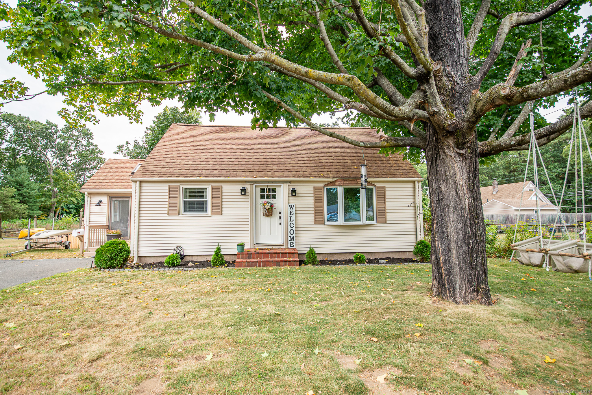 4 Thomas Street Enfield CT 06082