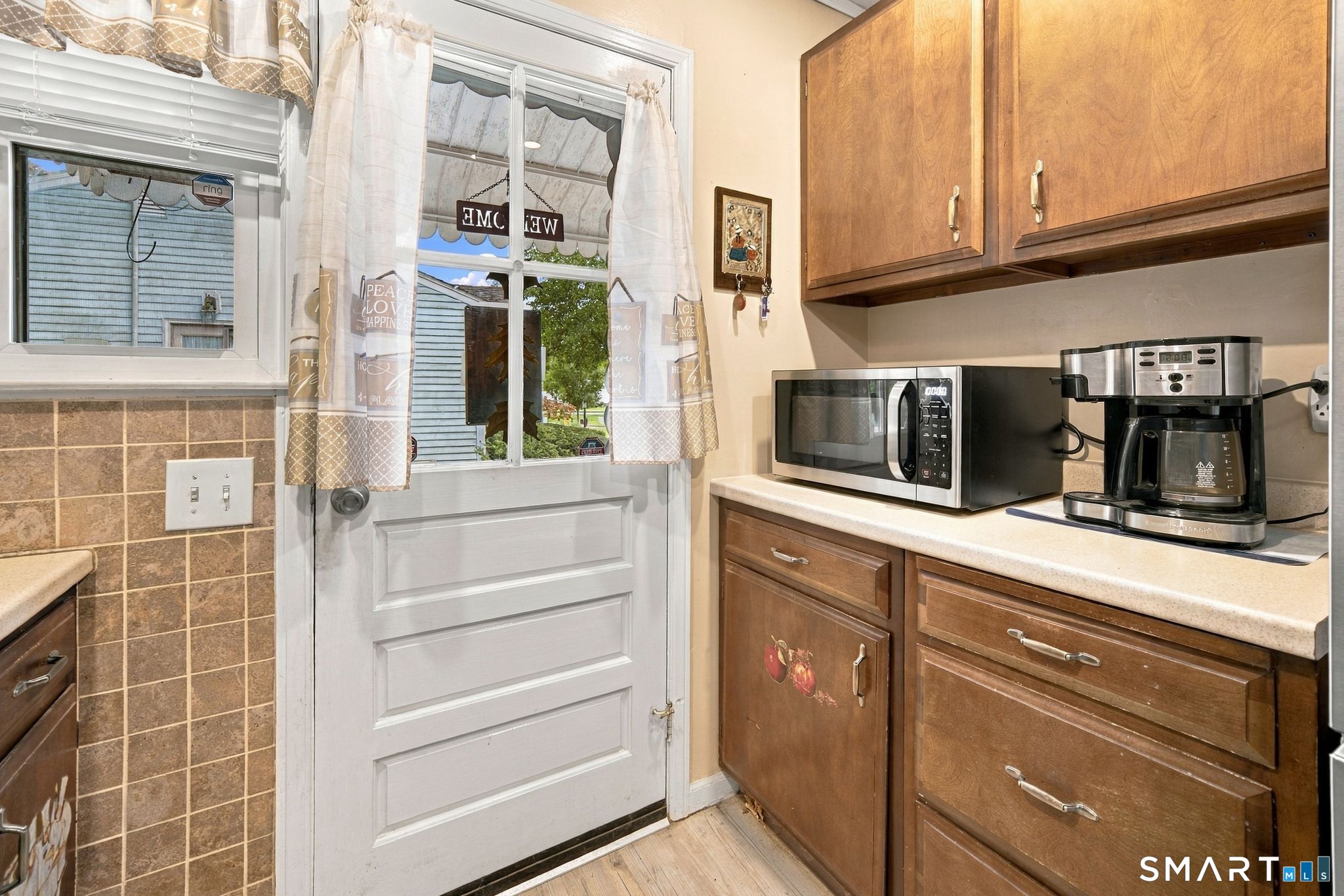 163 Roxbury Road East Hartford CT 06118