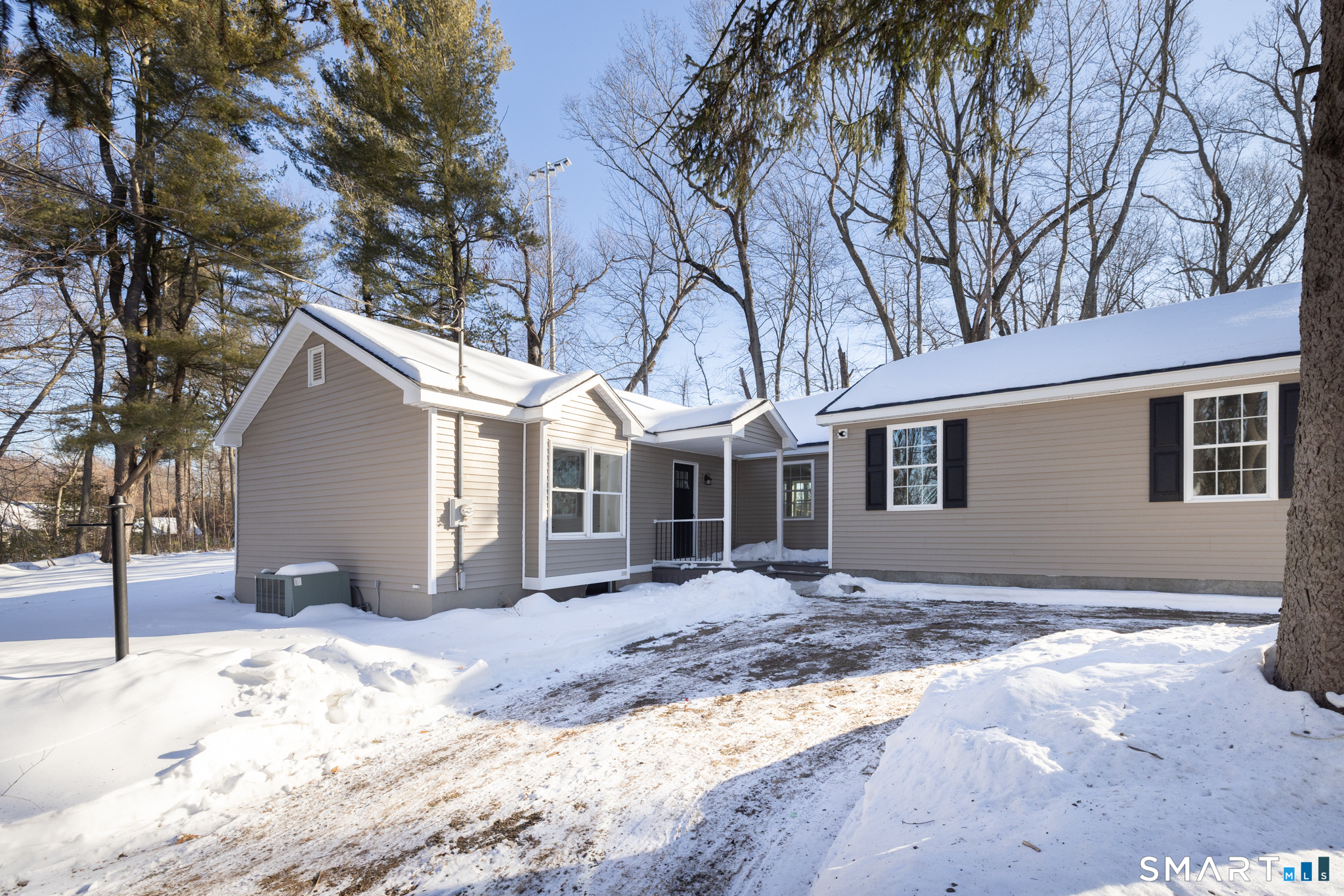 6 Waterbury Road North Haven CT 06473
