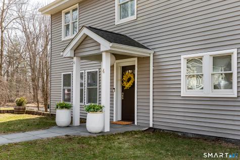 4 Darien Road New Fairfield CT 06812