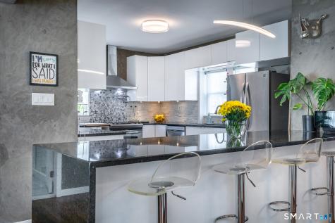 4 Darien Road New Fairfield CT 06812