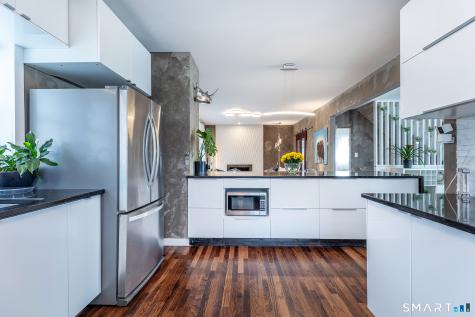 4 Darien Road New Fairfield CT 06812