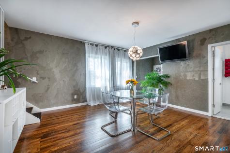 4 Darien Road New Fairfield CT 06812