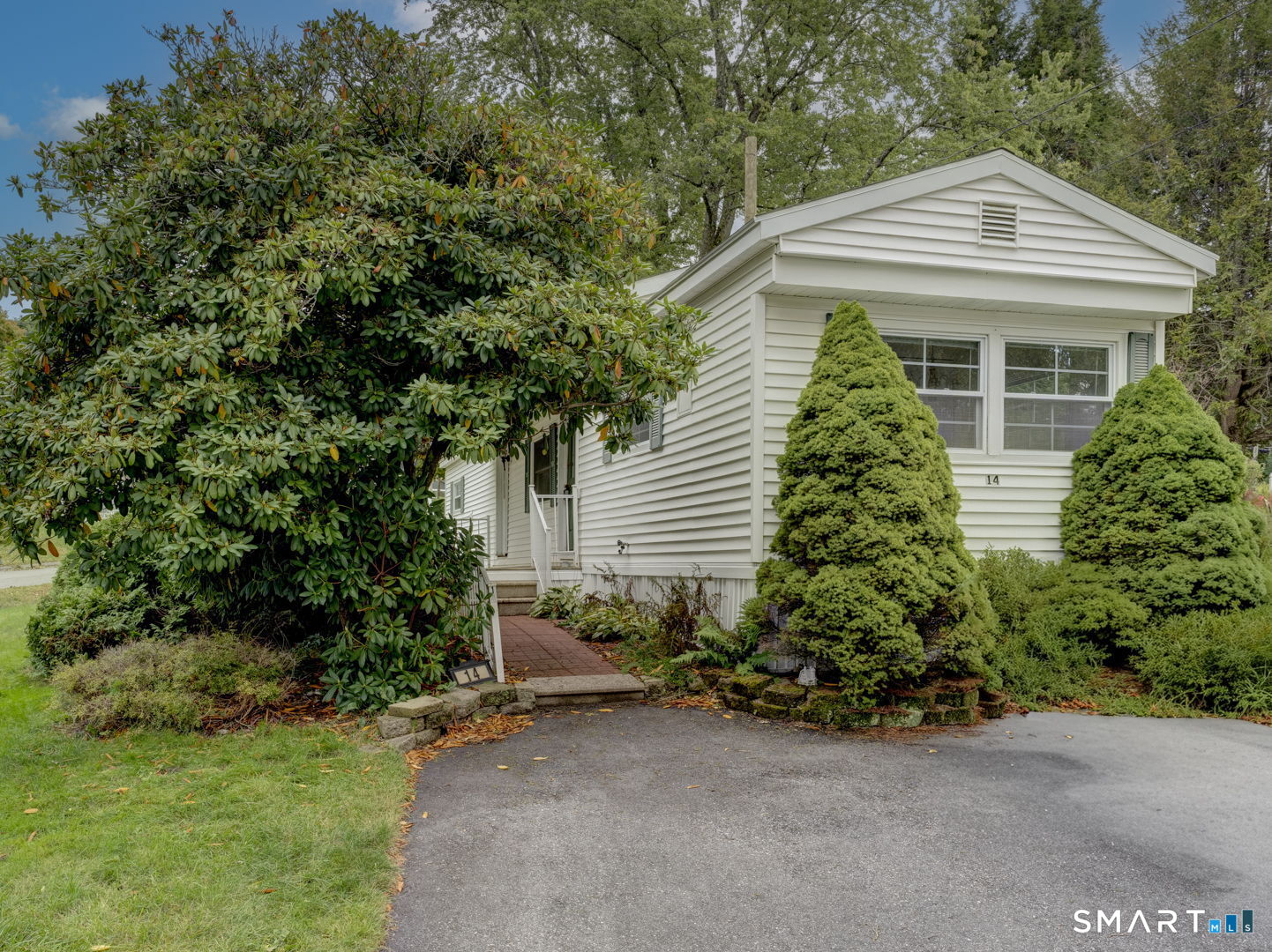 14 Hillpond Drive Mansfield CT 06268