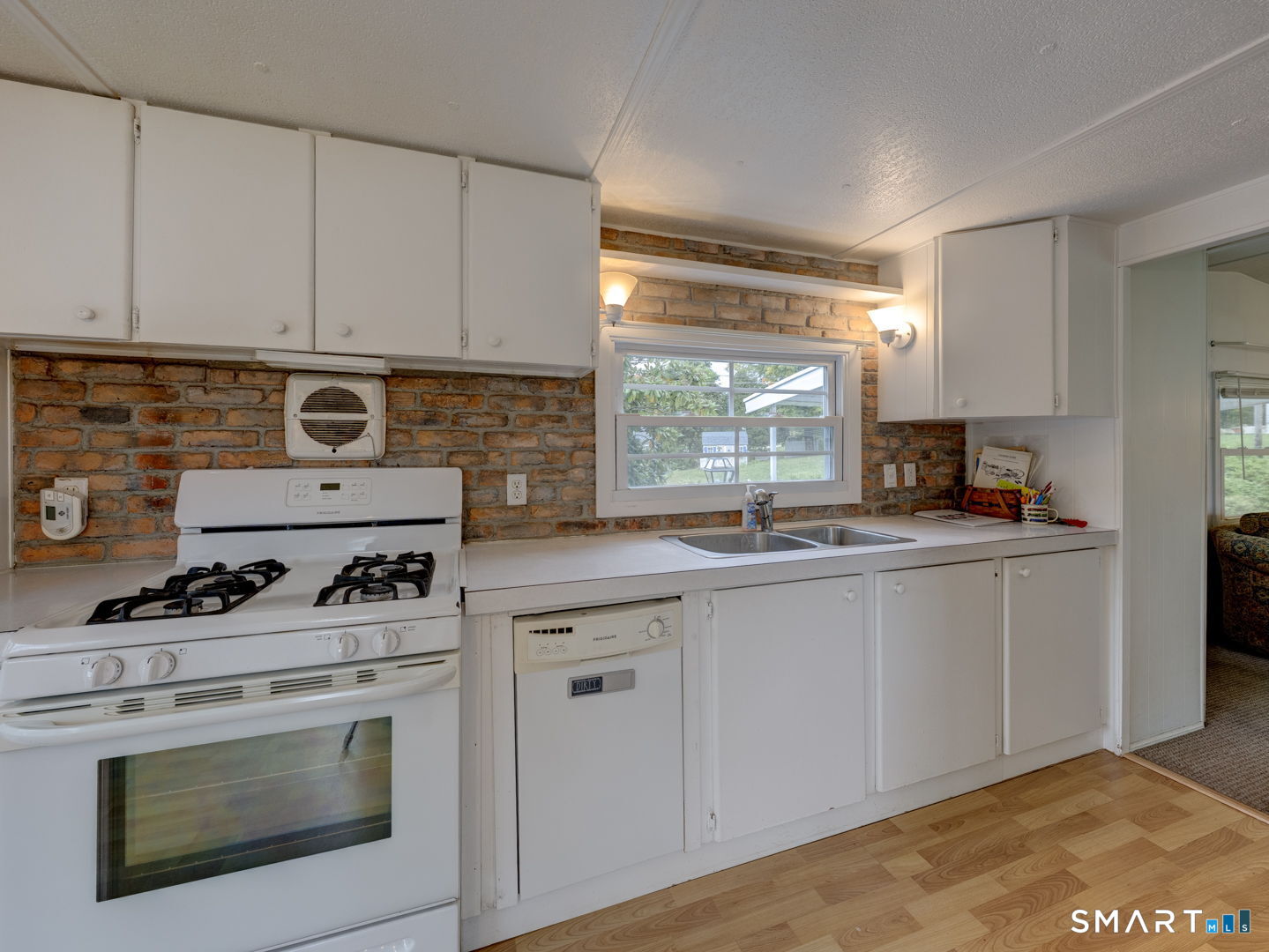 14 Hillpond Drive Mansfield CT 06268
